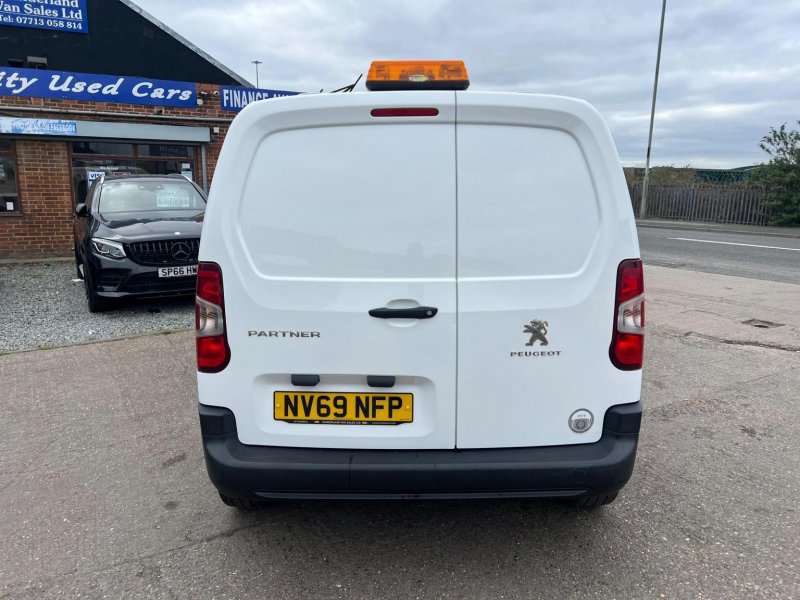 PEUGEOT PARTNER