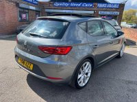 SEAT LEON