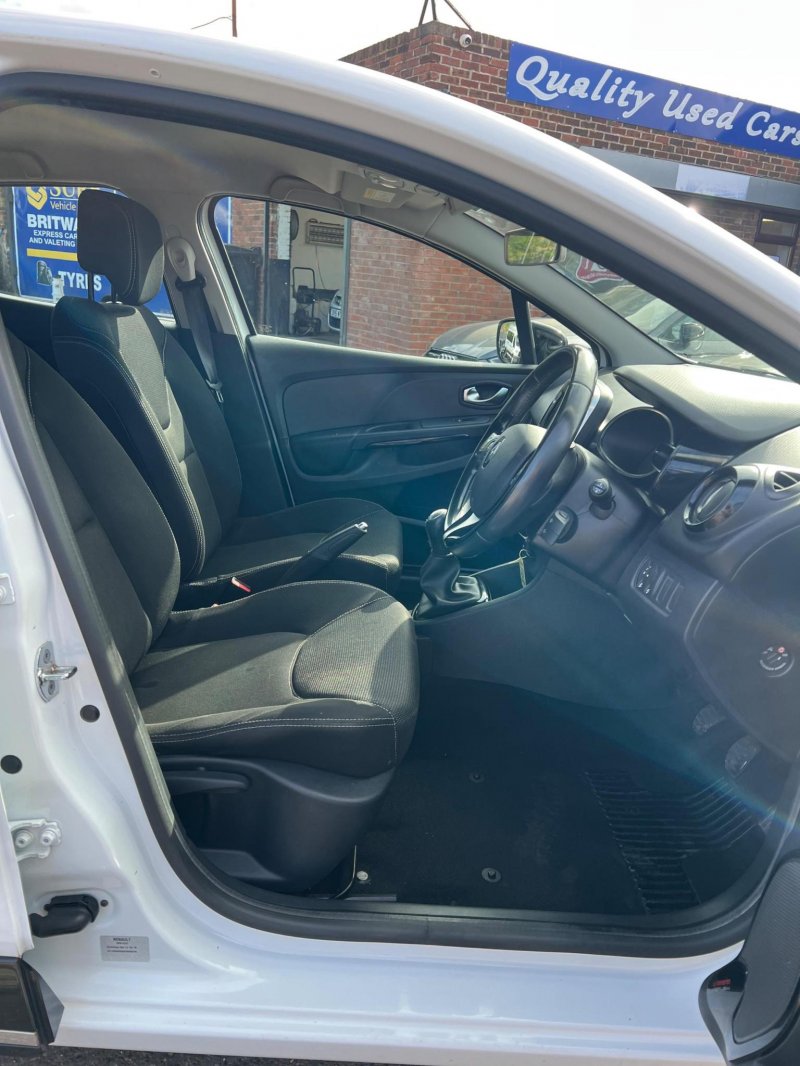 RENAULT CLIO