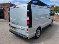 VAUXHALL VIVARO