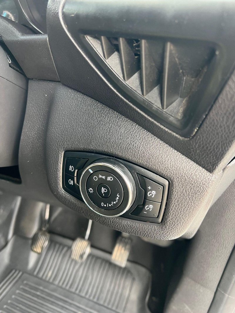 FORD TRANSIT CONNECT