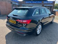 AUDI A4 AVANT