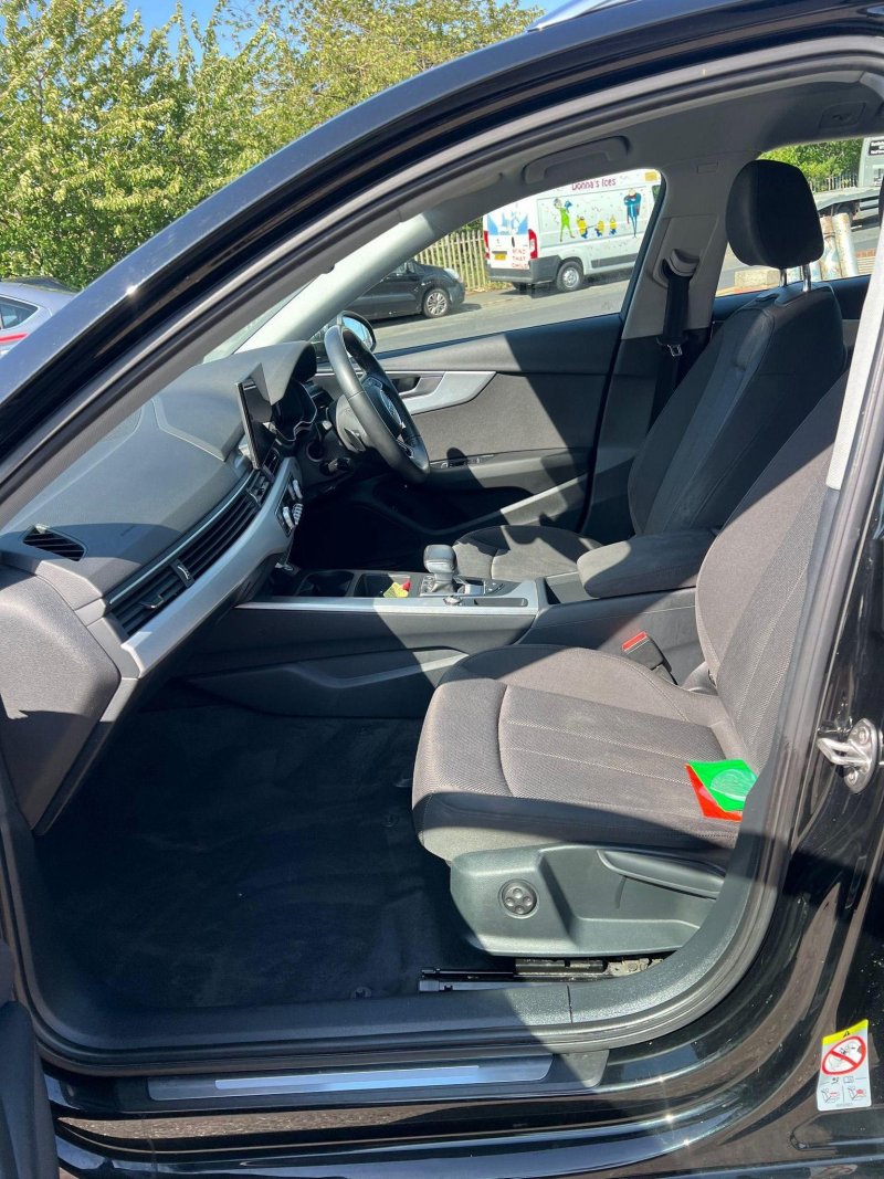 AUDI A4 AVANT