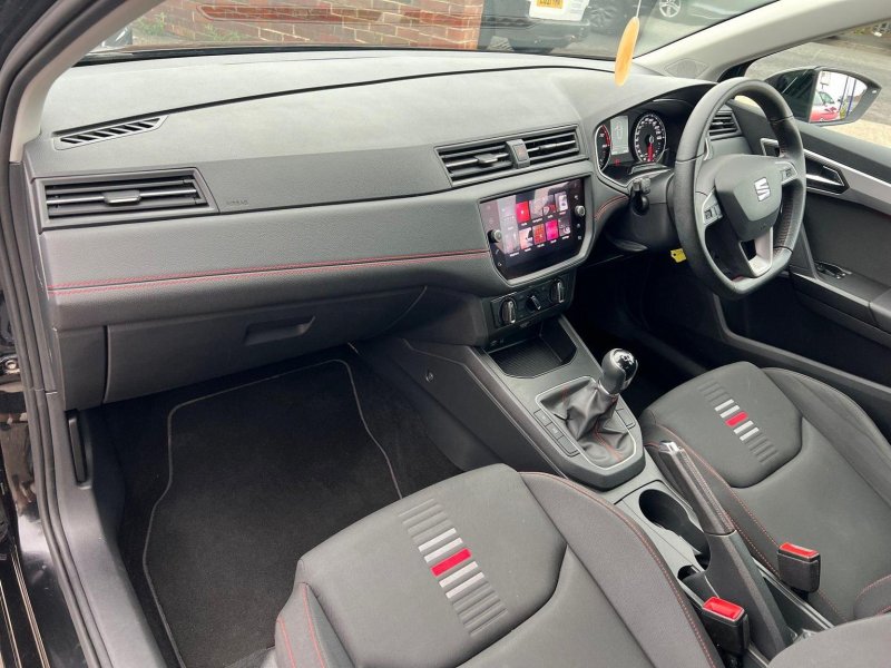 SEAT IBIZA